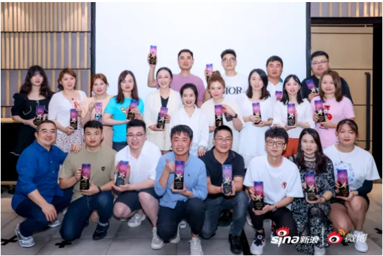 喜報 | 天擎天拓榮獲“微博八年合作伙伴獎”等三十余項大獎！